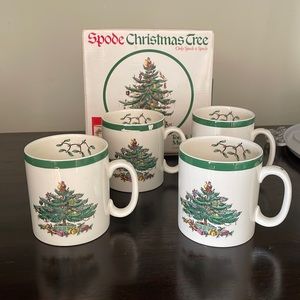 Spode Christmas Tree set of 4 mugs